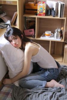 女人胸又大又软动图